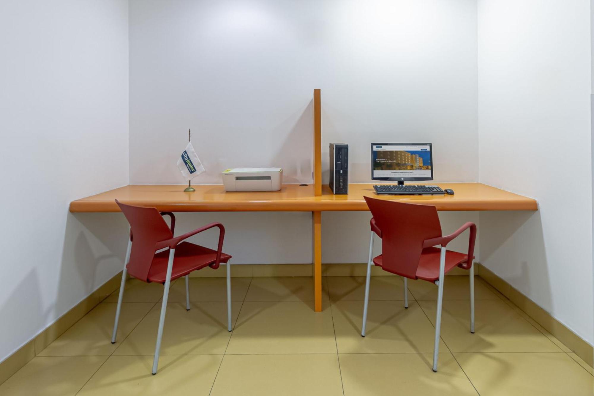 City Express Junior By Marriott Tuxtla Gutierrez Poliforum Exterior photo
