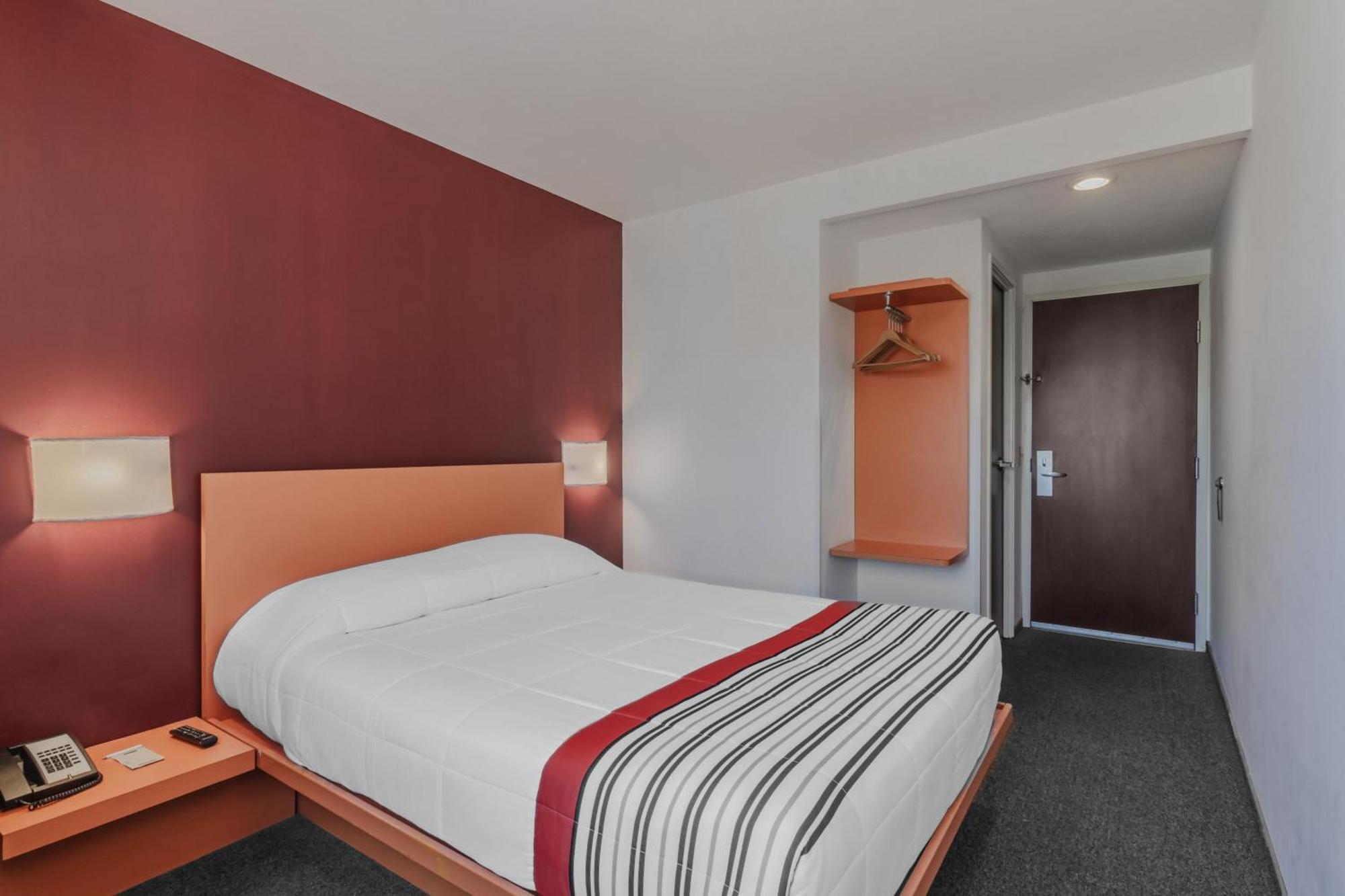 City Express Junior By Marriott Tuxtla Gutierrez Poliforum Exterior photo