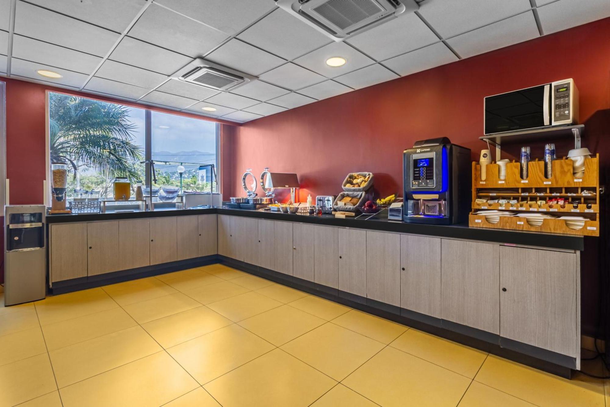 City Express Junior By Marriott Tuxtla Gutierrez Poliforum Exterior photo